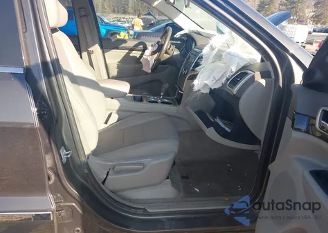 2011 Jeep Grand Cherokee Laredo из США, поврежденный, VIN 1J4RR4GG4BC561966